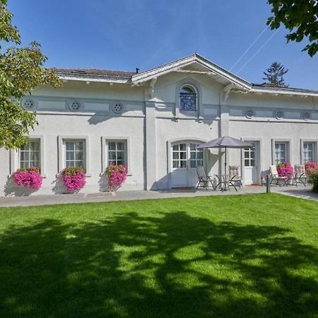 Apartment Mit Gartenblick Und Terrasse バーデン エクステリア 写真