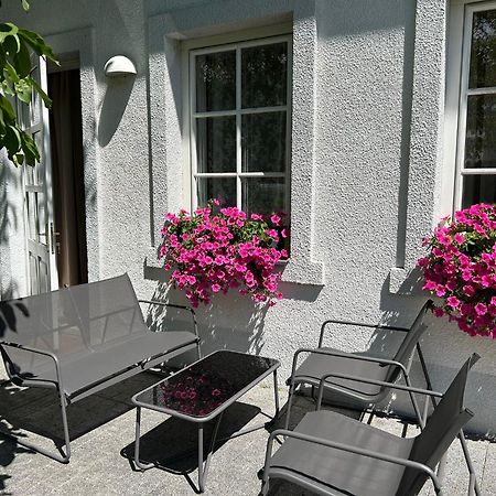 Apartment Mit Gartenblick Und Terrasse バーデン エクステリア 写真