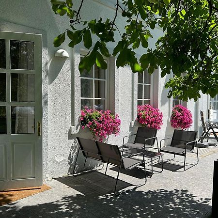 Apartment Mit Gartenblick Und Terrasse バーデン エクステリア 写真